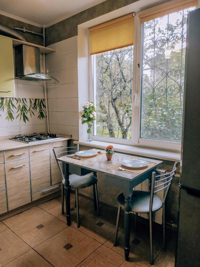 2 К Квартира Рядом Стадион Металлист М. Спортивная. Kharkiv Bagian luar foto